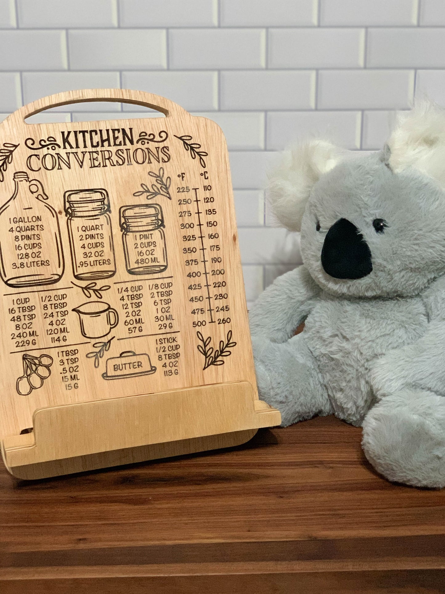Countertop Cookbook/Tablet Stand